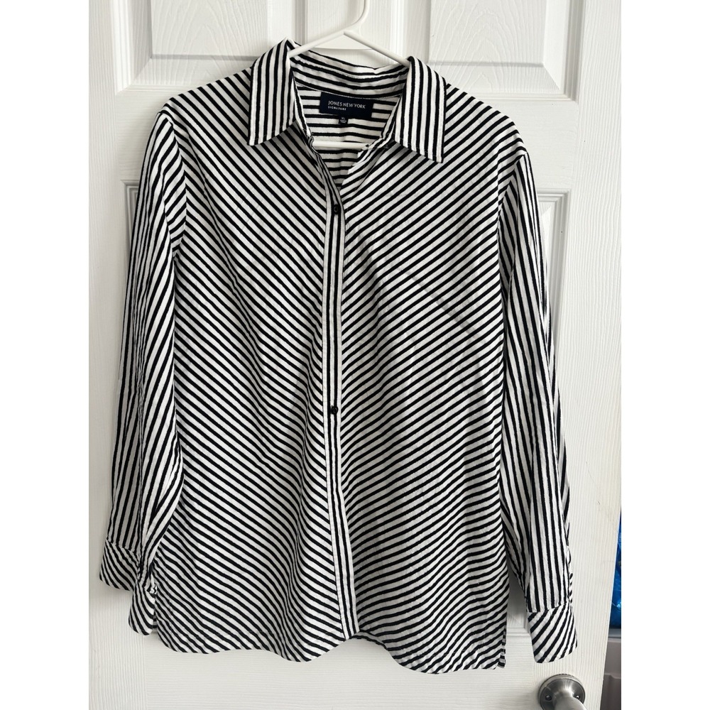Jones New Your Signature Stripe Metallic Silver Button Down‎ Womens XL